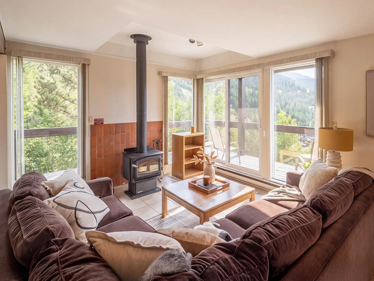 59-2400 Cavendish Way, Whistler, BC, V8E 0L8 - 3