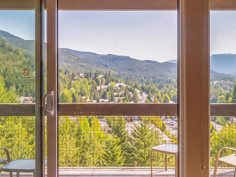 59-2400 Cavendish Way, Whistler, BC, V8E 0L8 - 2