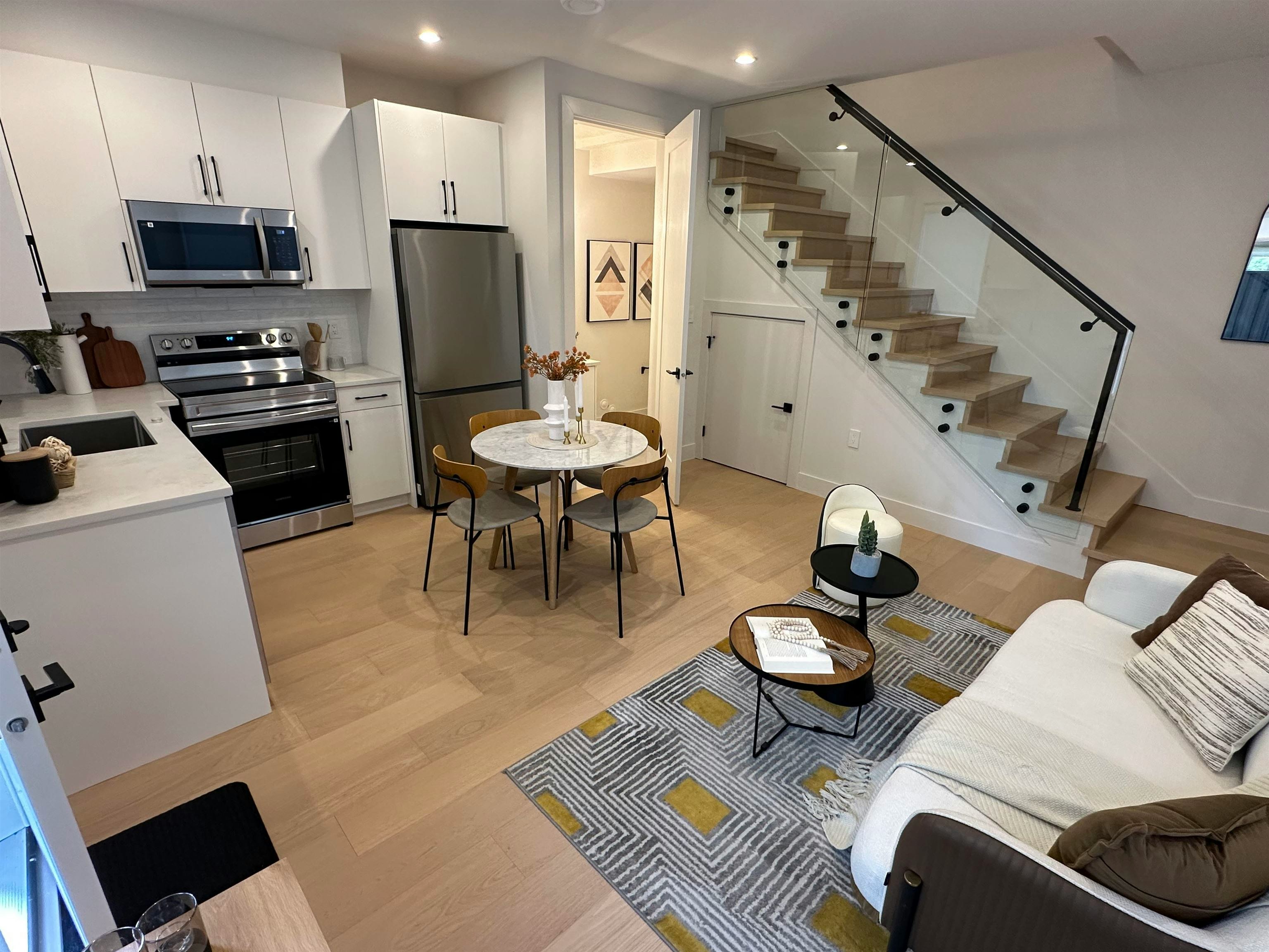 2-6989 Kerr Street, Vancouver, BC, V5X 2B3
