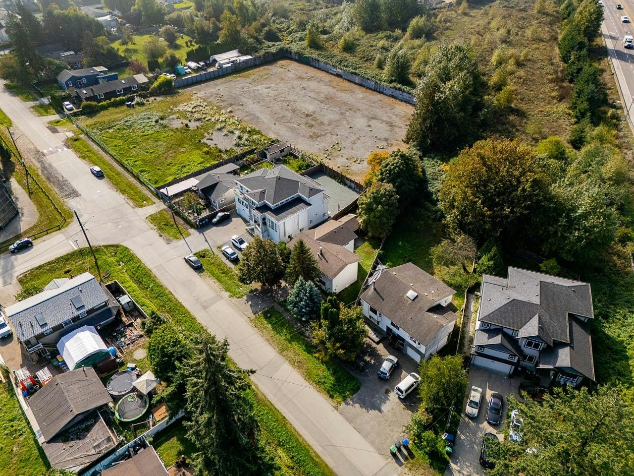 11525 125a Street, Surrey, BC, V3V 5A6 - 34