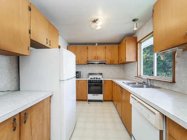 11525 125a Street, Surrey, BC, V3V 5A6 - 12