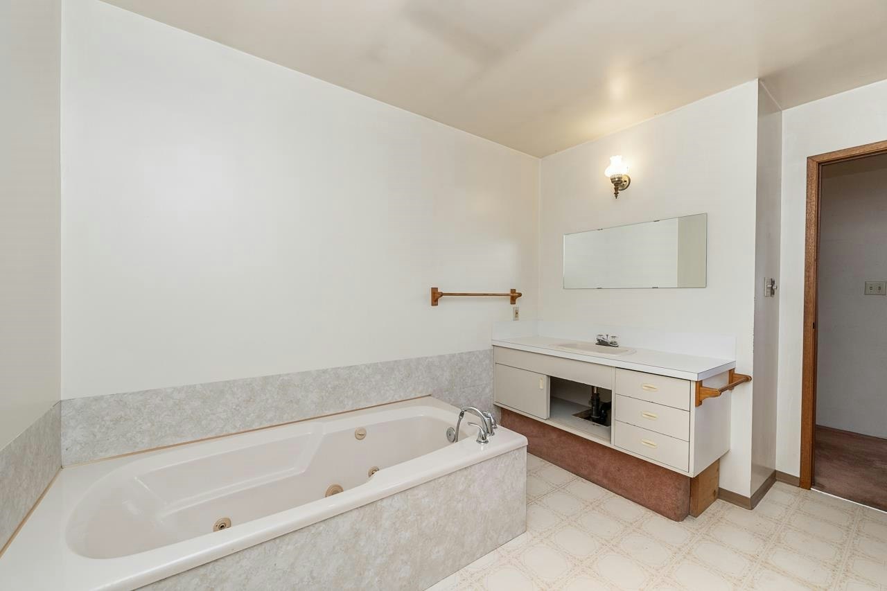 11525 125a Street, Surrey, BC, V3V 5A6 - 18