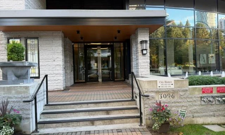 1505-3096 Windsor Gate