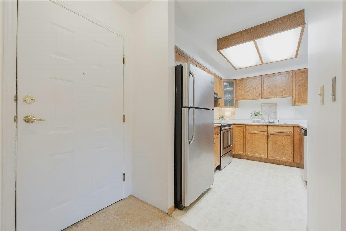 214-11578 225 Street - 3