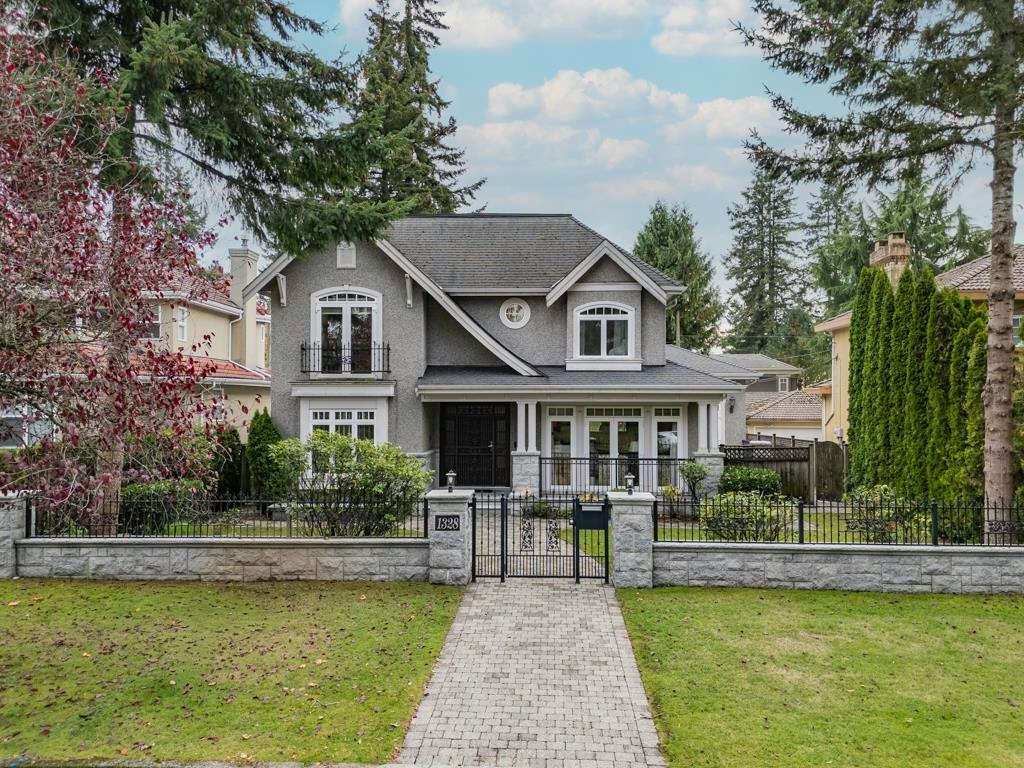 1328 Dogwood Avenue, Vancouver, BC, V6P 1J8