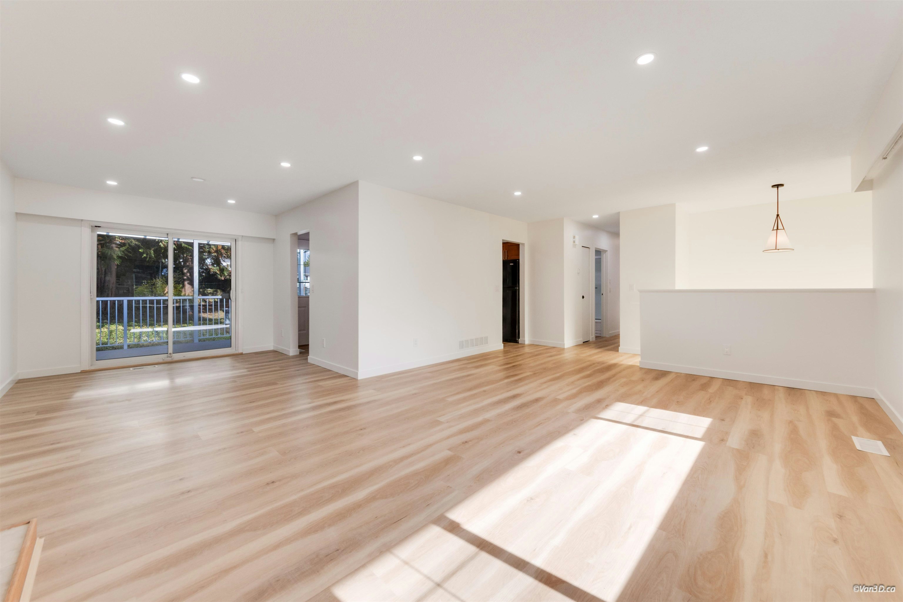 1418 Columbia Avenue - 4