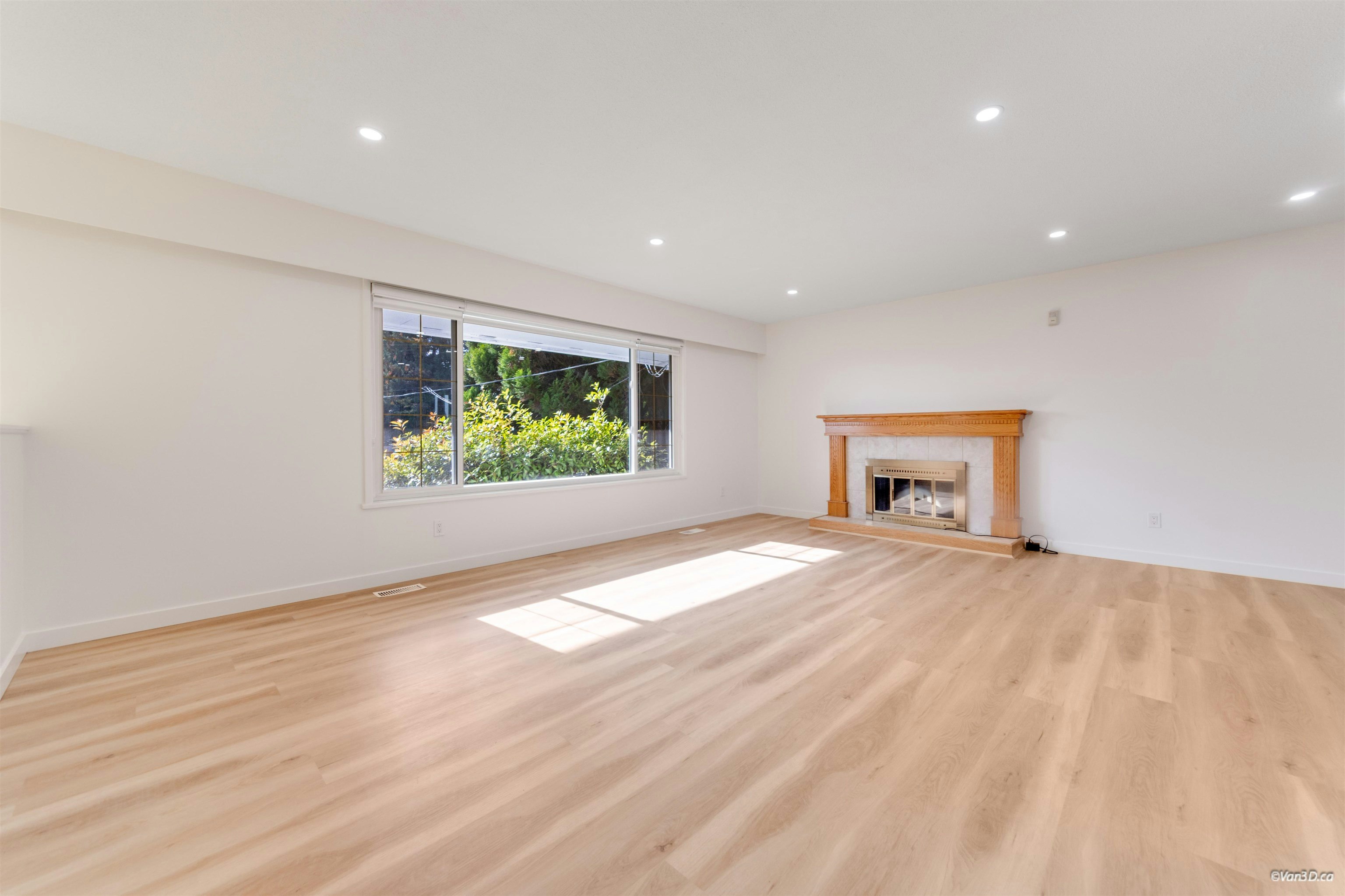 1418 Columbia Avenue - 3