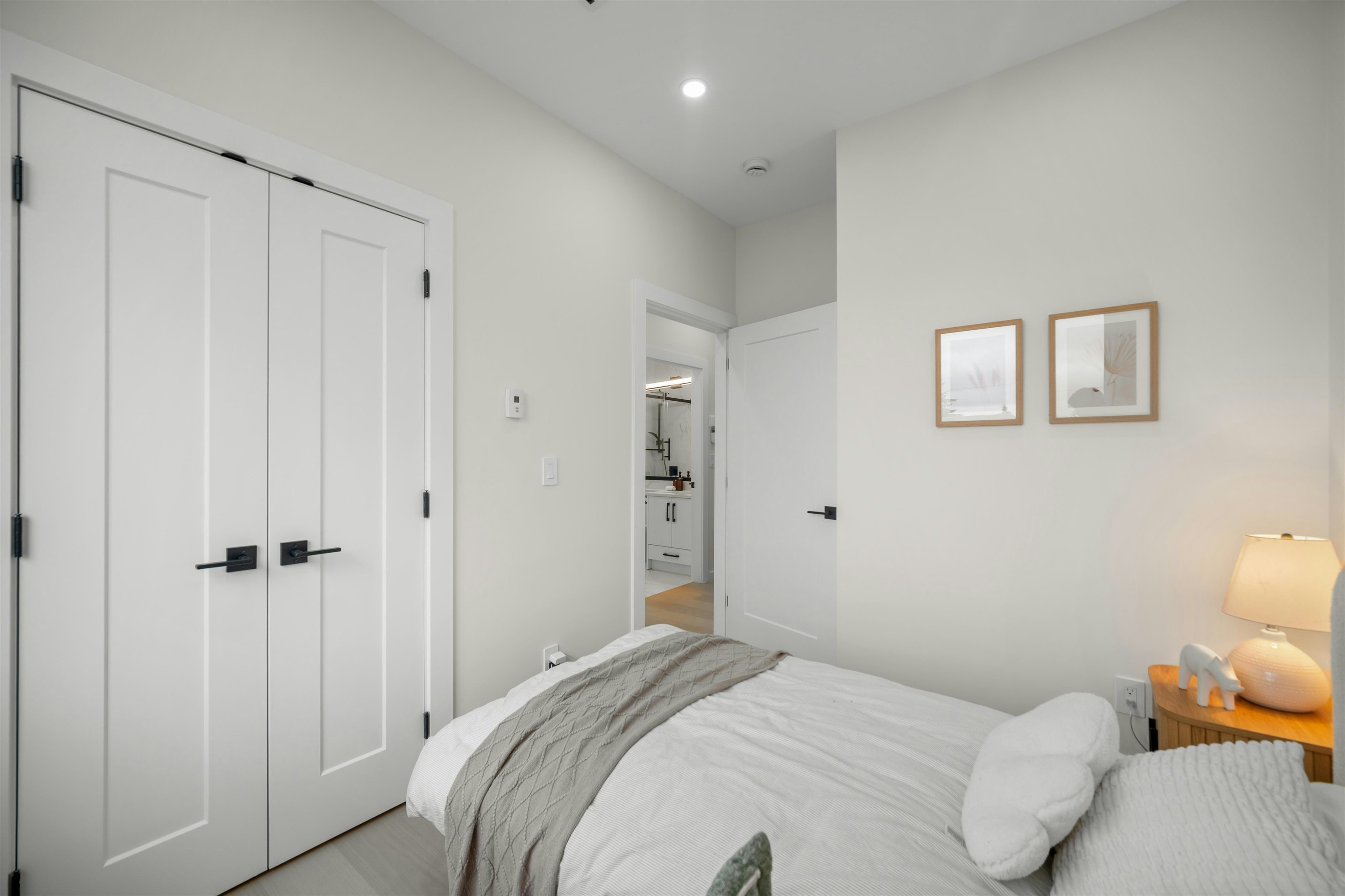 1554 W 66th Avenue, Vancouver, BC, V6P 2R9 - 12