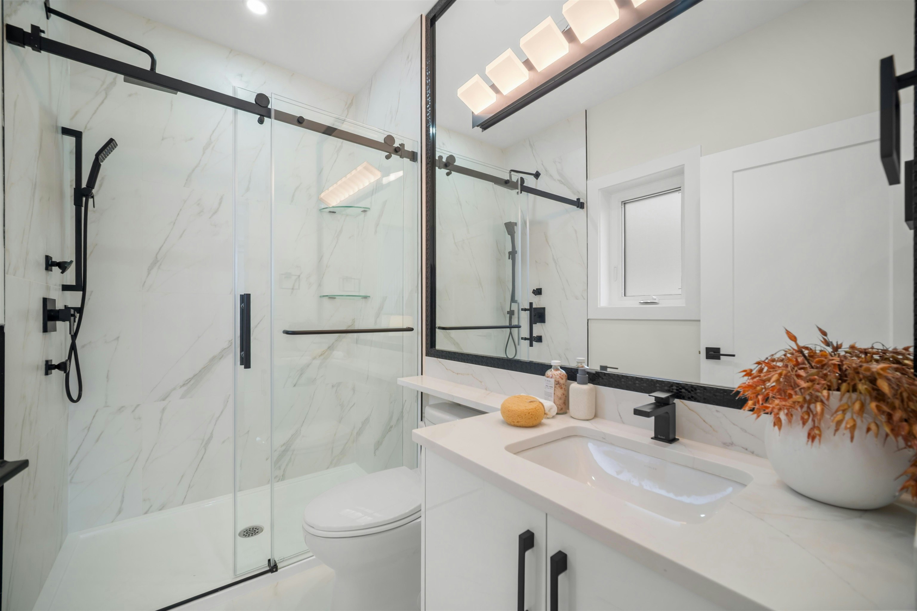 1554 W 66th Avenue, Vancouver, BC, V6P 2R9 - 13