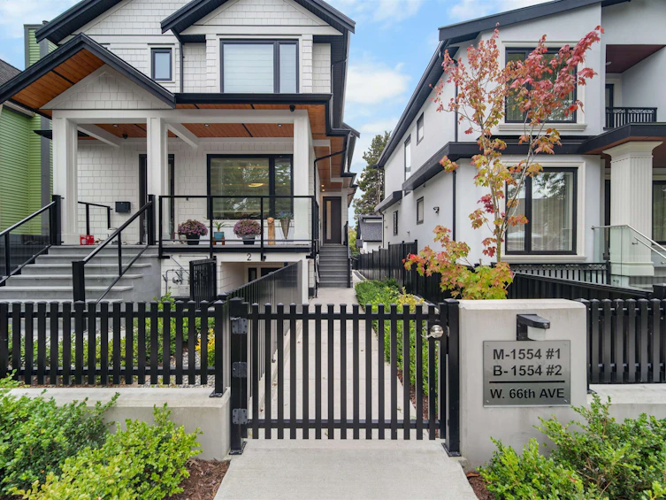1554 W 66th Avenue, Vancouver, BC, V6P 2R9 - 2