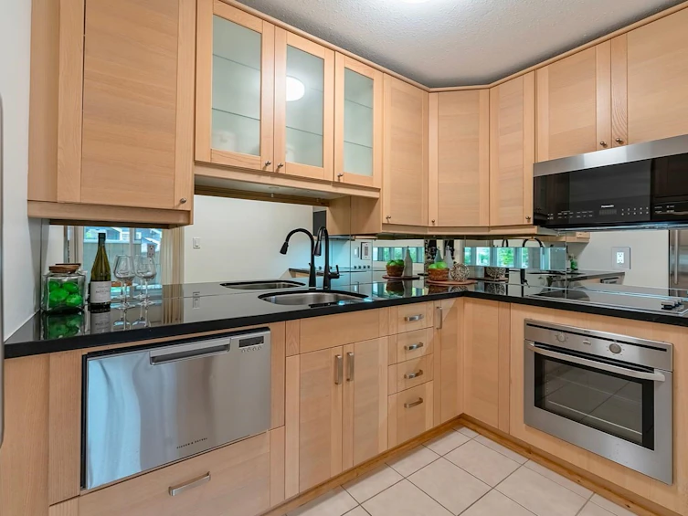 7-3250 W 4th Avenue, Vancouver, BC, V6K 1R9 - 10