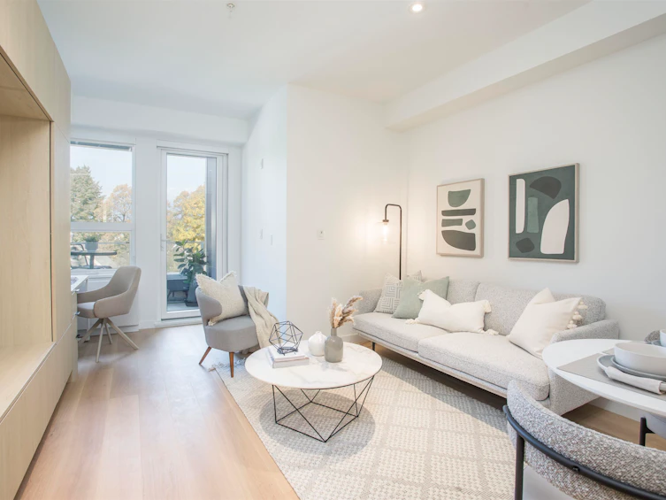 426-2471 St. George Street, Vancouver, BC, V5T 1W9 - 2