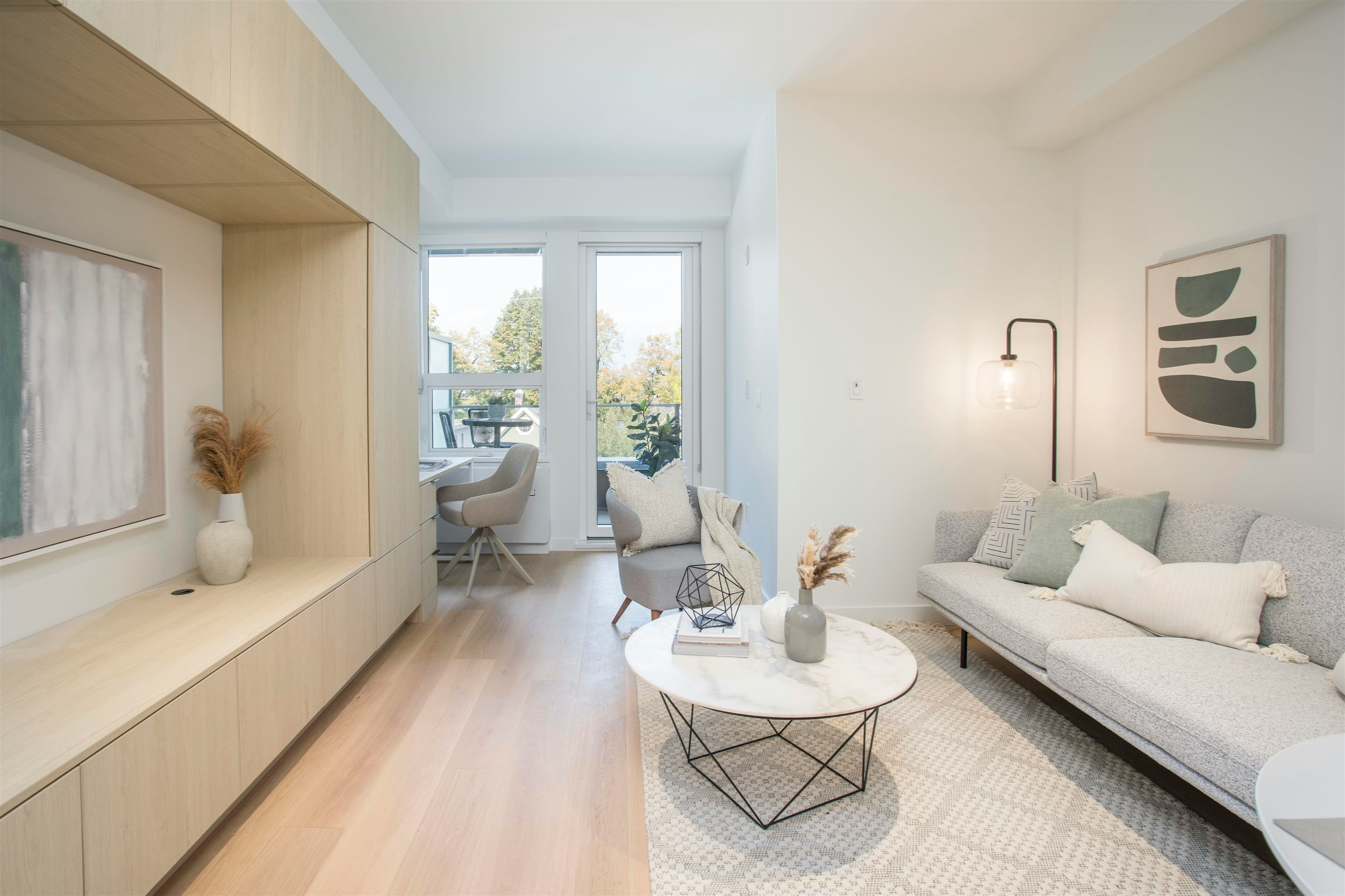 426-2471 St. George Street, Vancouver, BC, V5T 1W9