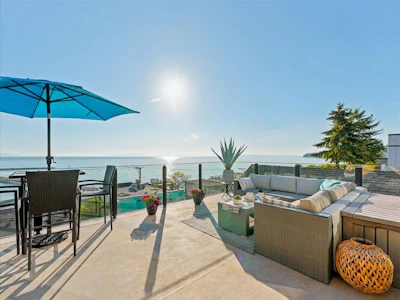 15068 Victoria Avenue - 3