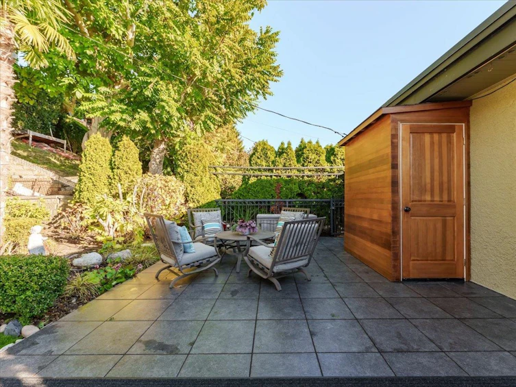 15068 Victoria Avenue, Surrey, BC, V4B 1G3 - 30