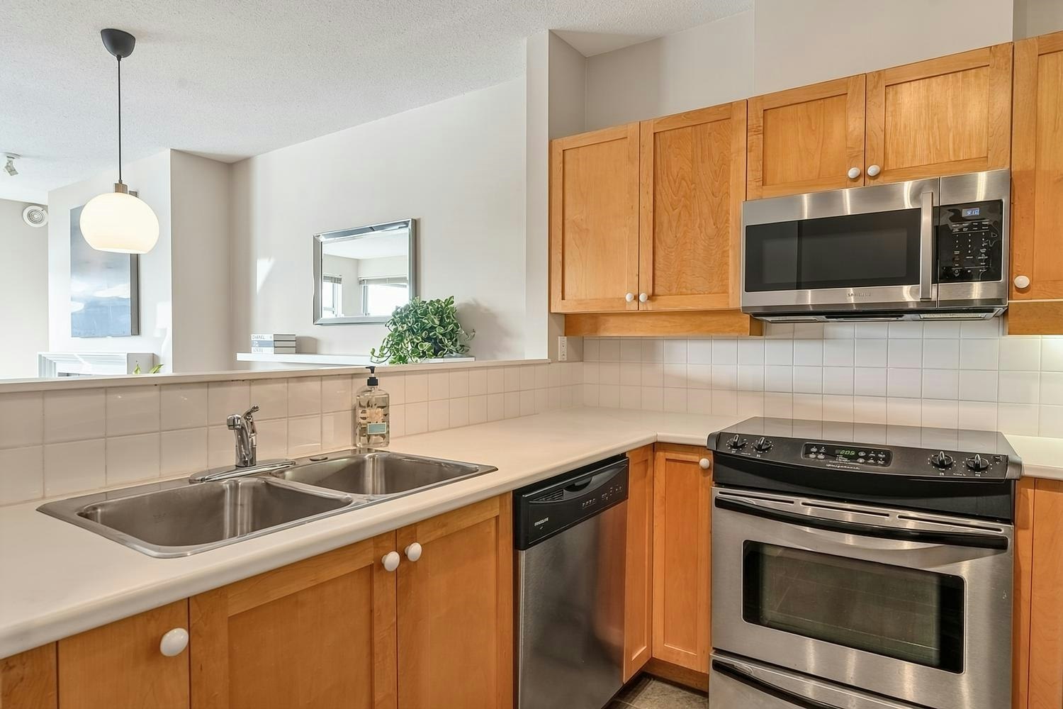 302-2020 E Kent Avenue, Vancouver, BC, V5P 4X5 - 9