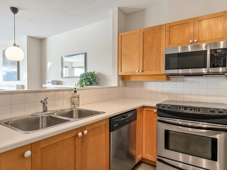 302-2020 E Kent Avenue, Vancouver, BC, V5P 4X5 - 9
