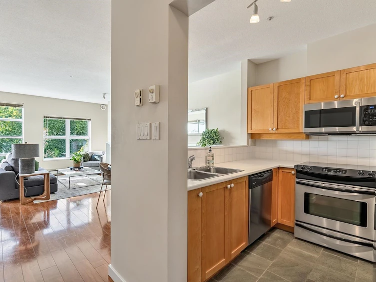 302-2020 E Kent Avenue, Vancouver, BC, V5P 4X5 - 8