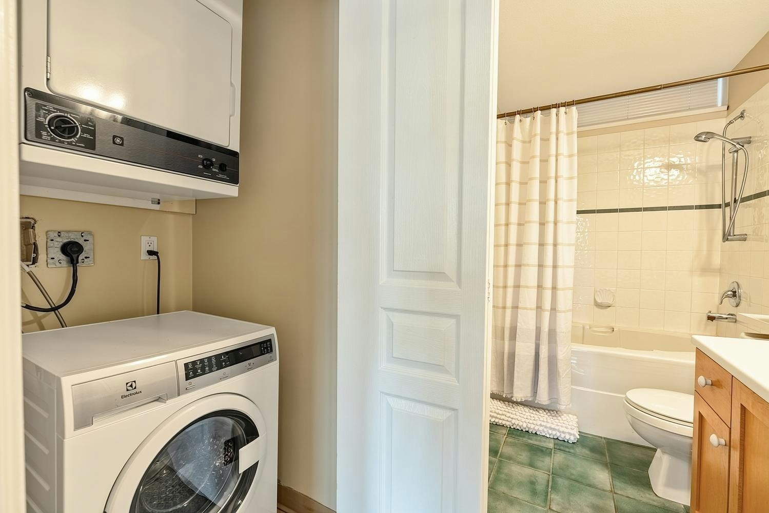 302-2020 E Kent Avenue, Vancouver, BC, V5P 4X5 - 25