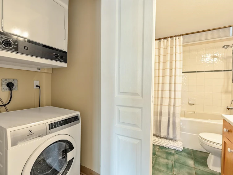 302-2020 E Kent Avenue, Vancouver, BC, V5P 4X5 - 25