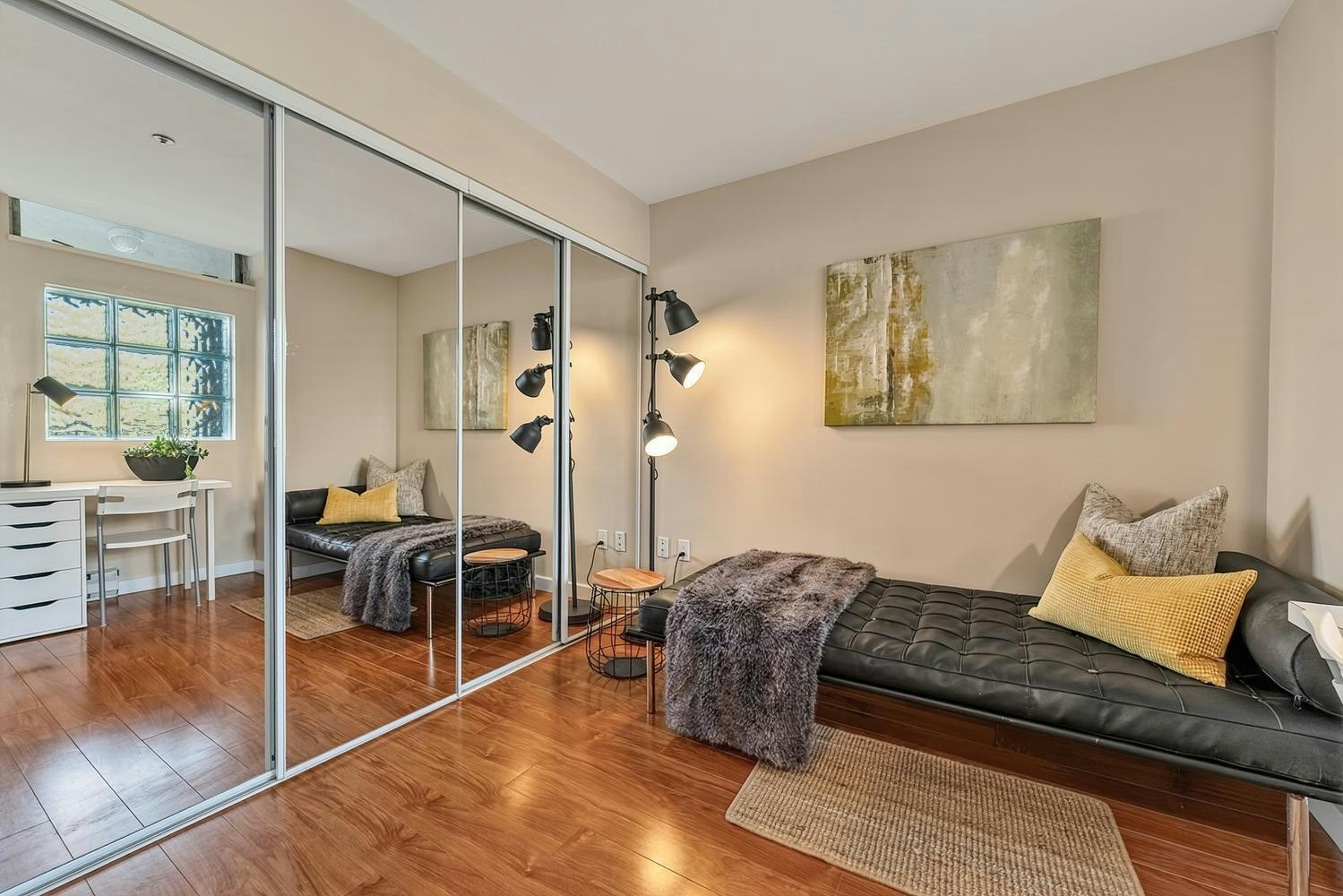 302-2020 E Kent Avenue - 5