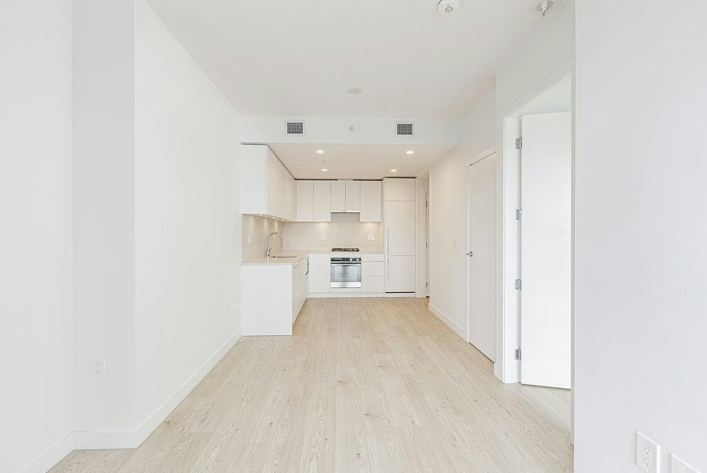 5xx-2181 Madison Avenue, Burnaby, BC, V5C 0N4 - 3