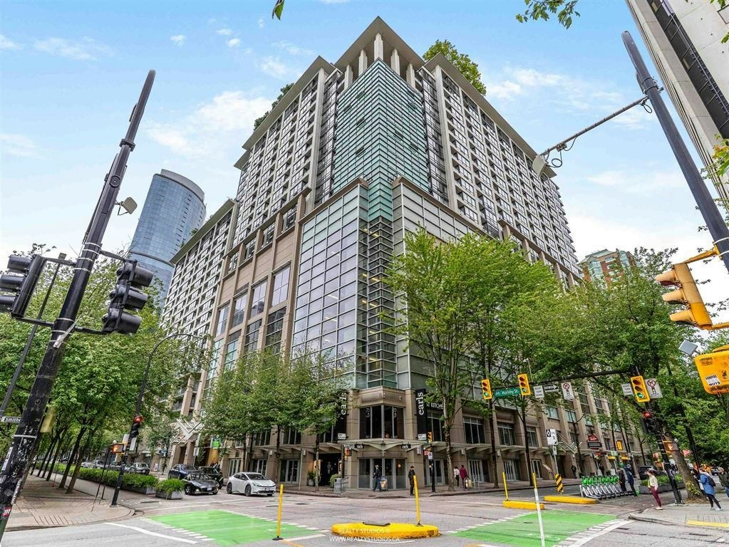 1104-933 Hornby Street, Vancouver, BC, V6Z 3G4