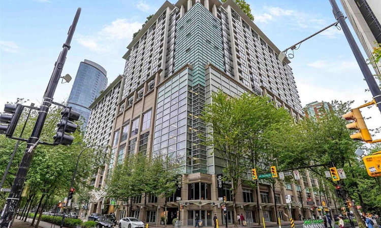 1104-933 Hornby Street