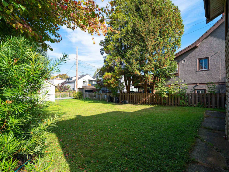 111 E 18th Avenue, Vancouver, BC, V5E 1E4 - 8