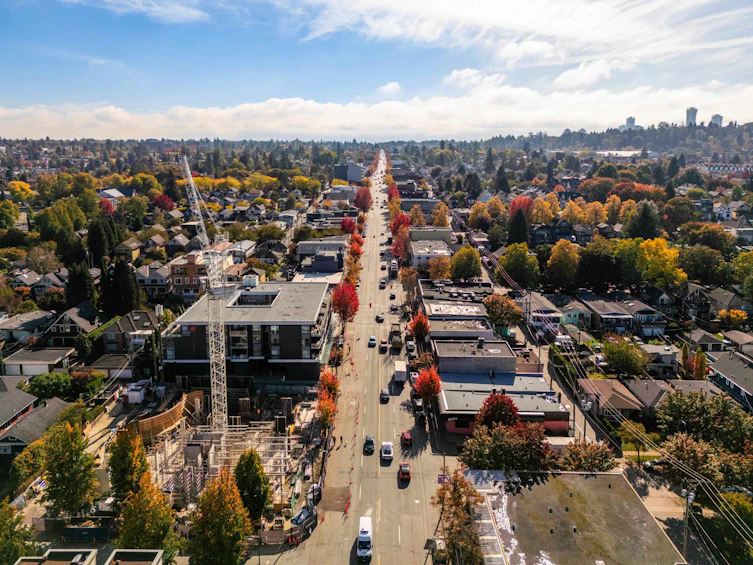 111 E 18th Avenue, Vancouver, BC, V5E 1E4 - 18