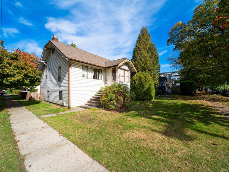 111 E 18th Avenue, Vancouver, BC, V5E 1E4 - 4