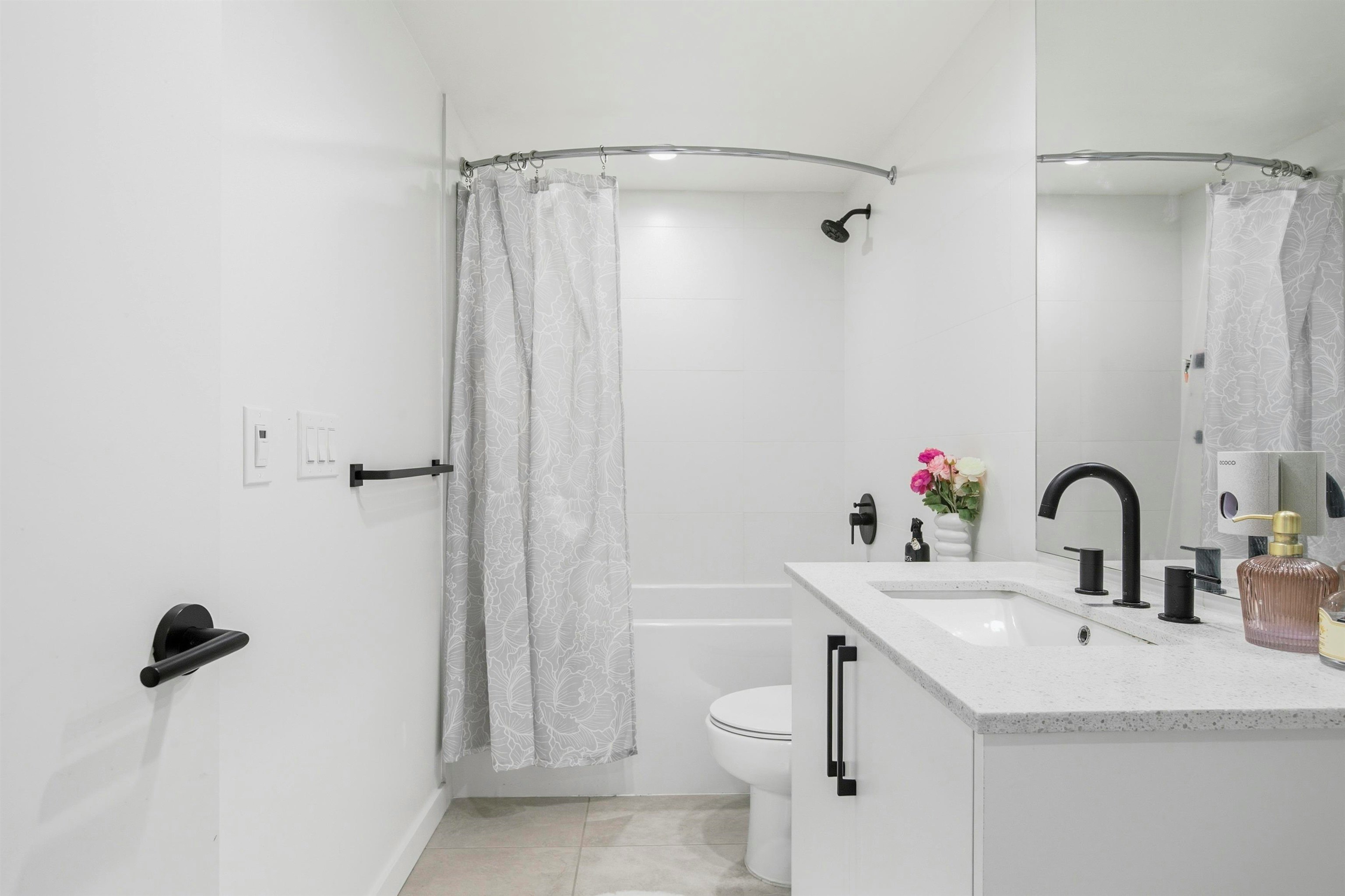 356-555 2nd E Street, North Vancouver, BC, V7L 1E1 - 16