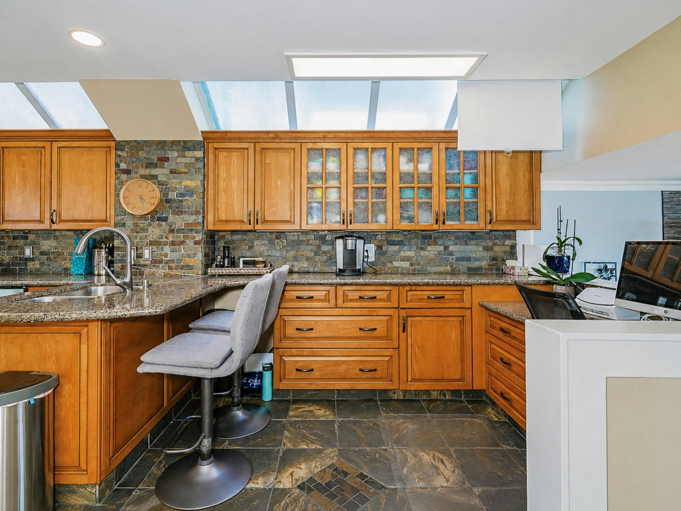 1246 Oxford St Street, Surrey, BC, V4B 5G8 - 16