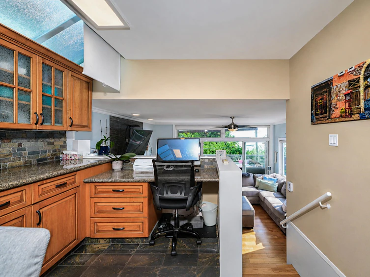 1246 Oxford St Street, Surrey, BC, V4B 5G8 - 17