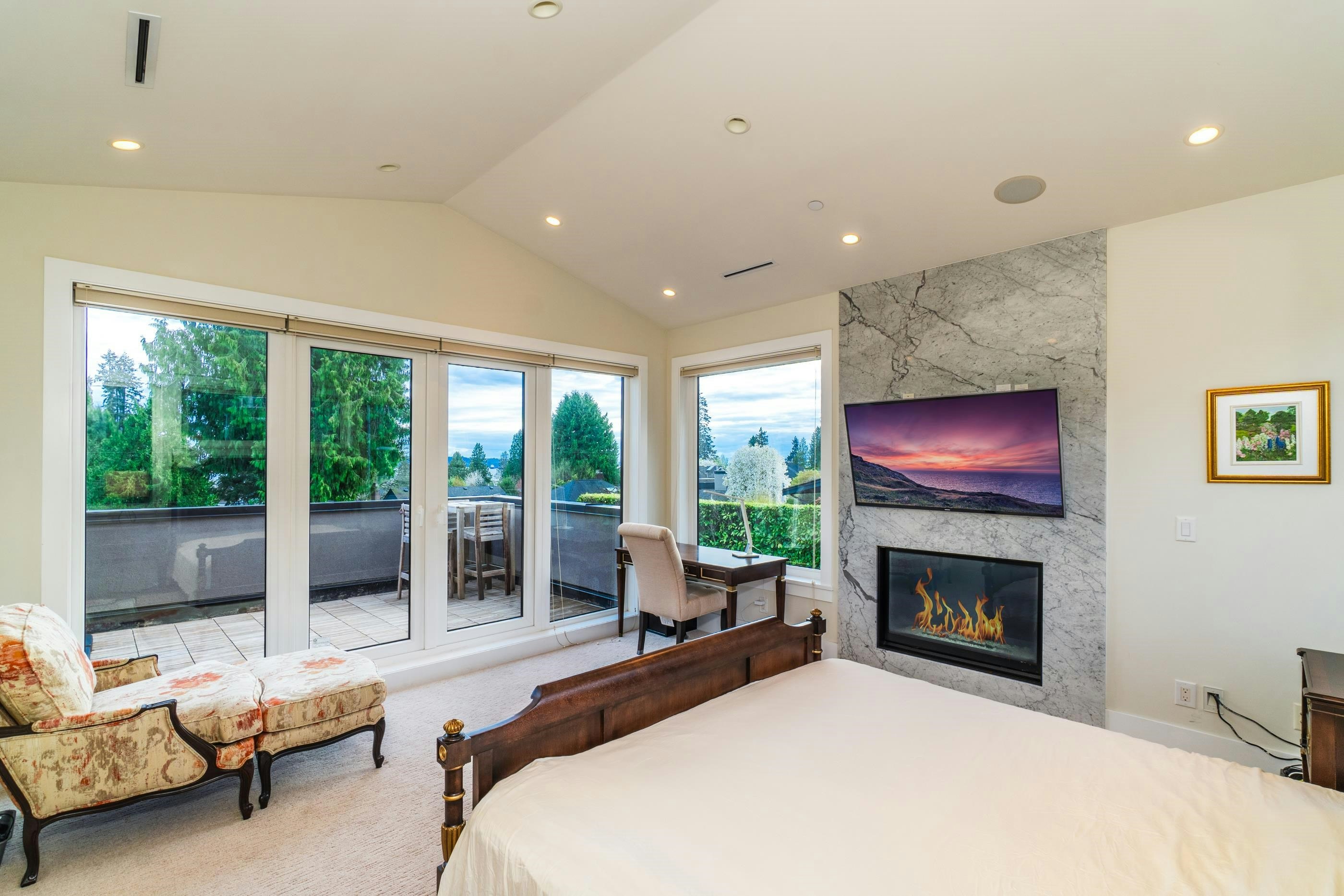 2408 Mathers Avenue, West Vancouver, BC, V7V 2H8 - 16