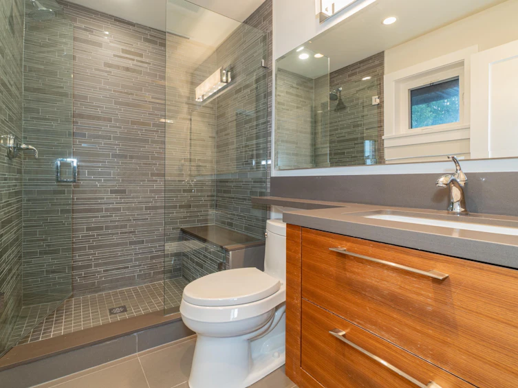 2408 Mathers Avenue, West Vancouver, BC, V7V 2H8 - 21