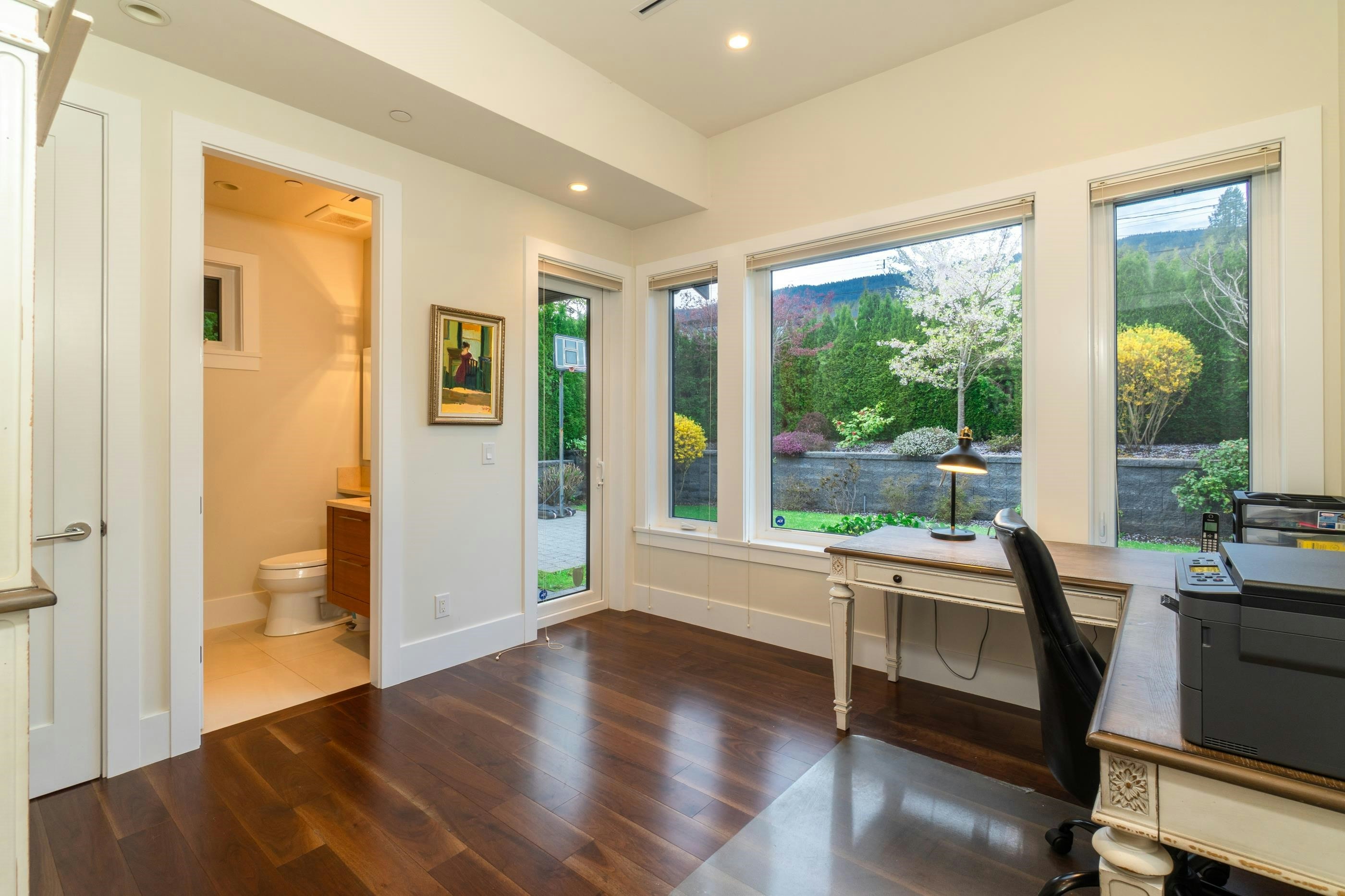 2408 Mathers Avenue, West Vancouver, BC, V7V 2H8 - 11