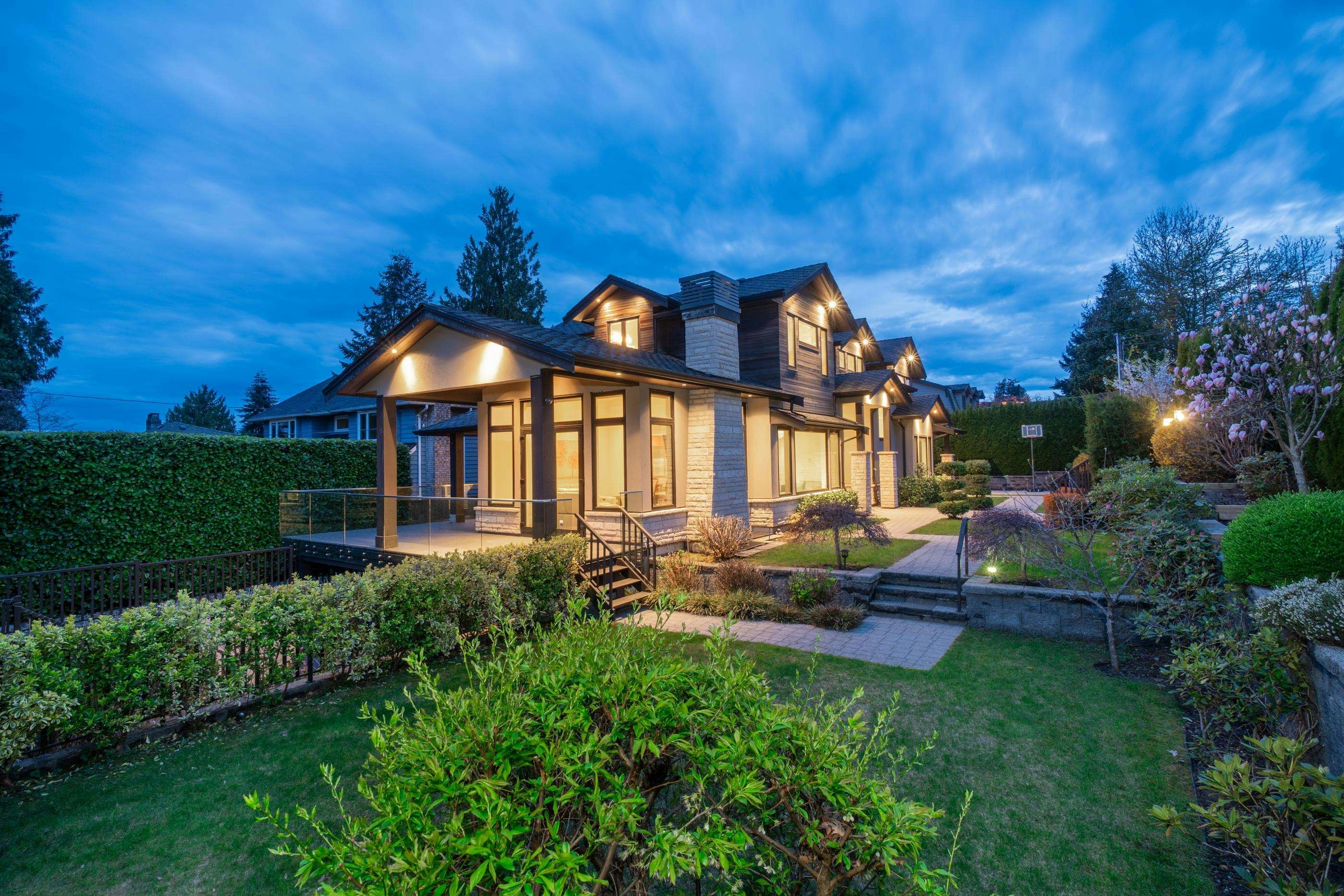 2408 Mathers Avenue, West Vancouver, BC, V7V 2H8 - 40