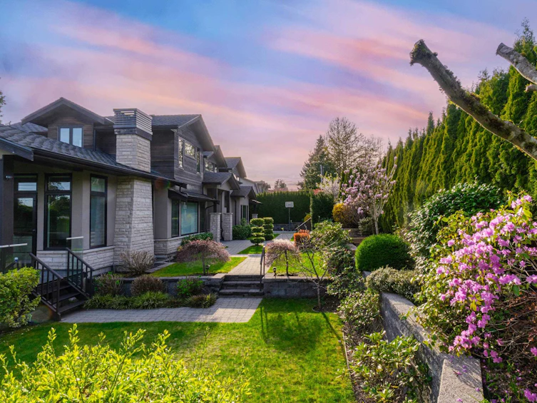 2408 Mathers Avenue, West Vancouver, BC, V7V 2H8 - 37