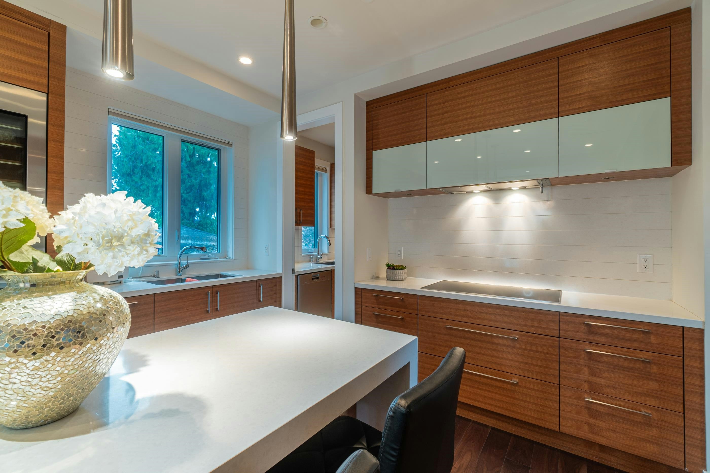 2408 Mathers Avenue, West Vancouver, BC, V7V 2H8 - 9