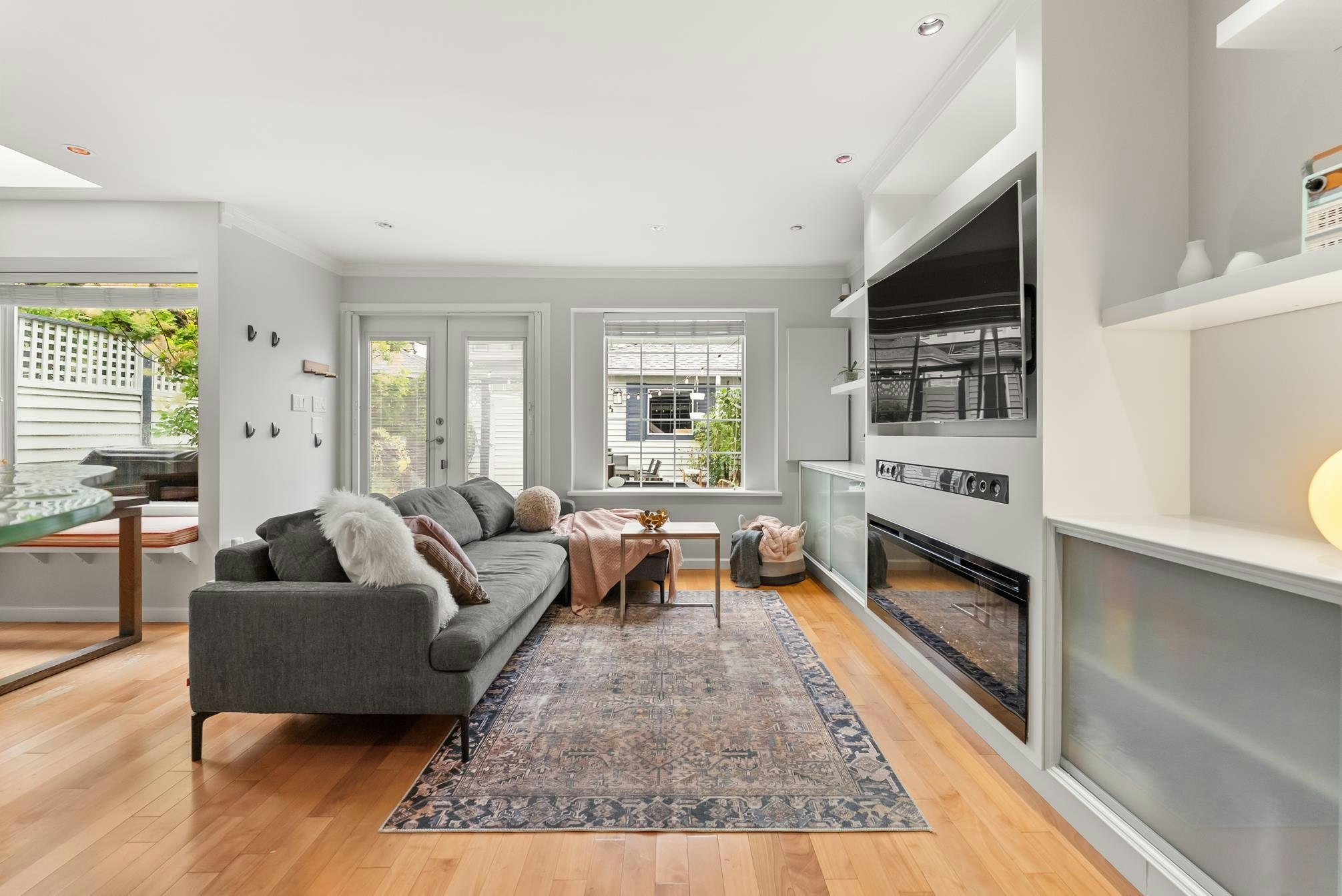 2146 W 14th Avenue, Vancouver, BC, V6K 2V7