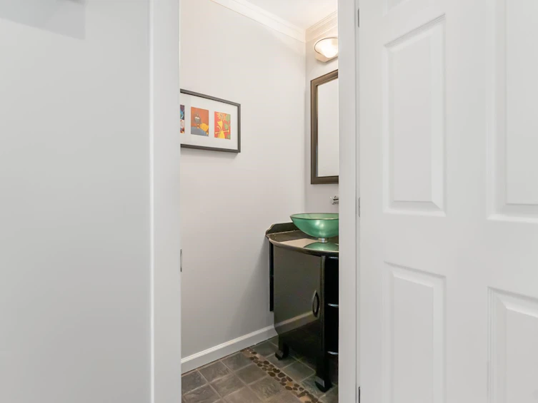 2146 W 14th Avenue, Vancouver, BC, V6K 2V7 - 38