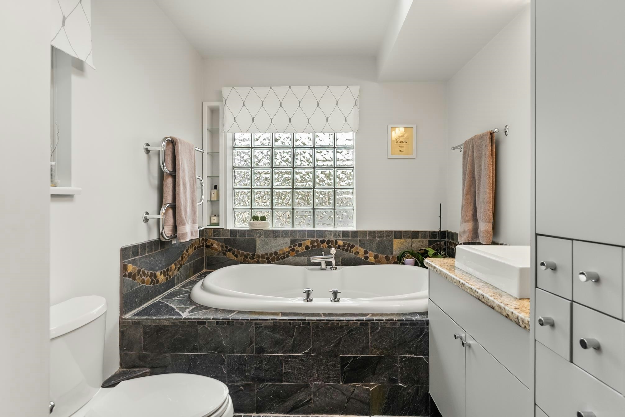 2146 W 14th Avenue, Vancouver, BC, V6K 2V7 - 34