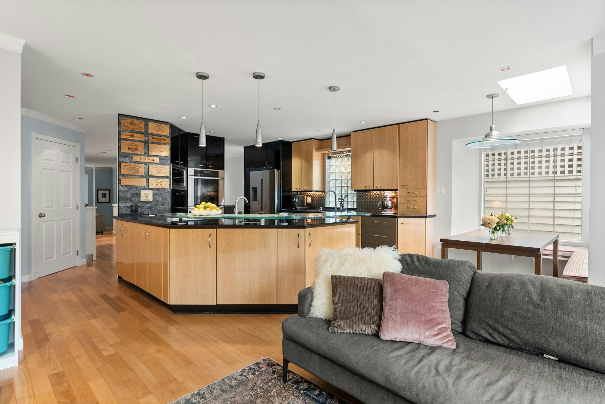 2146 W 14th Avenue, Vancouver, BC, V6K 2V7 - 16