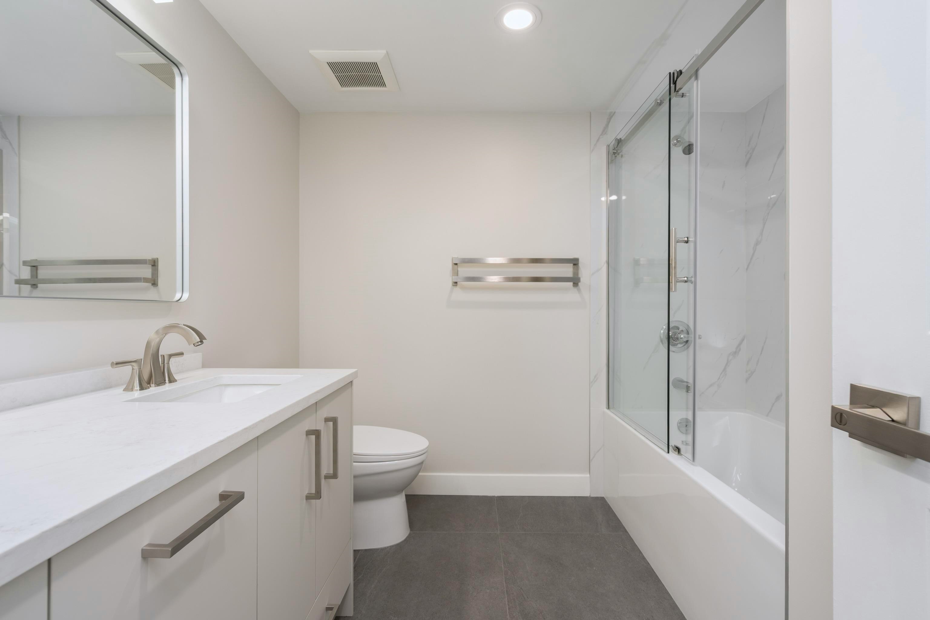 321-7453 Moffatt Road, Richmond, BC, V6Y 3W1 - 5