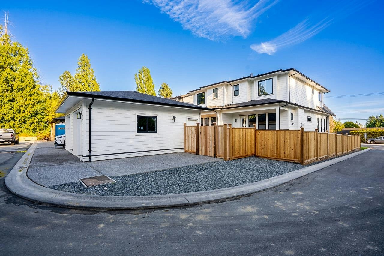 102-13711 16 Avenue, Surrey, BC, V4A 1P7 - 38