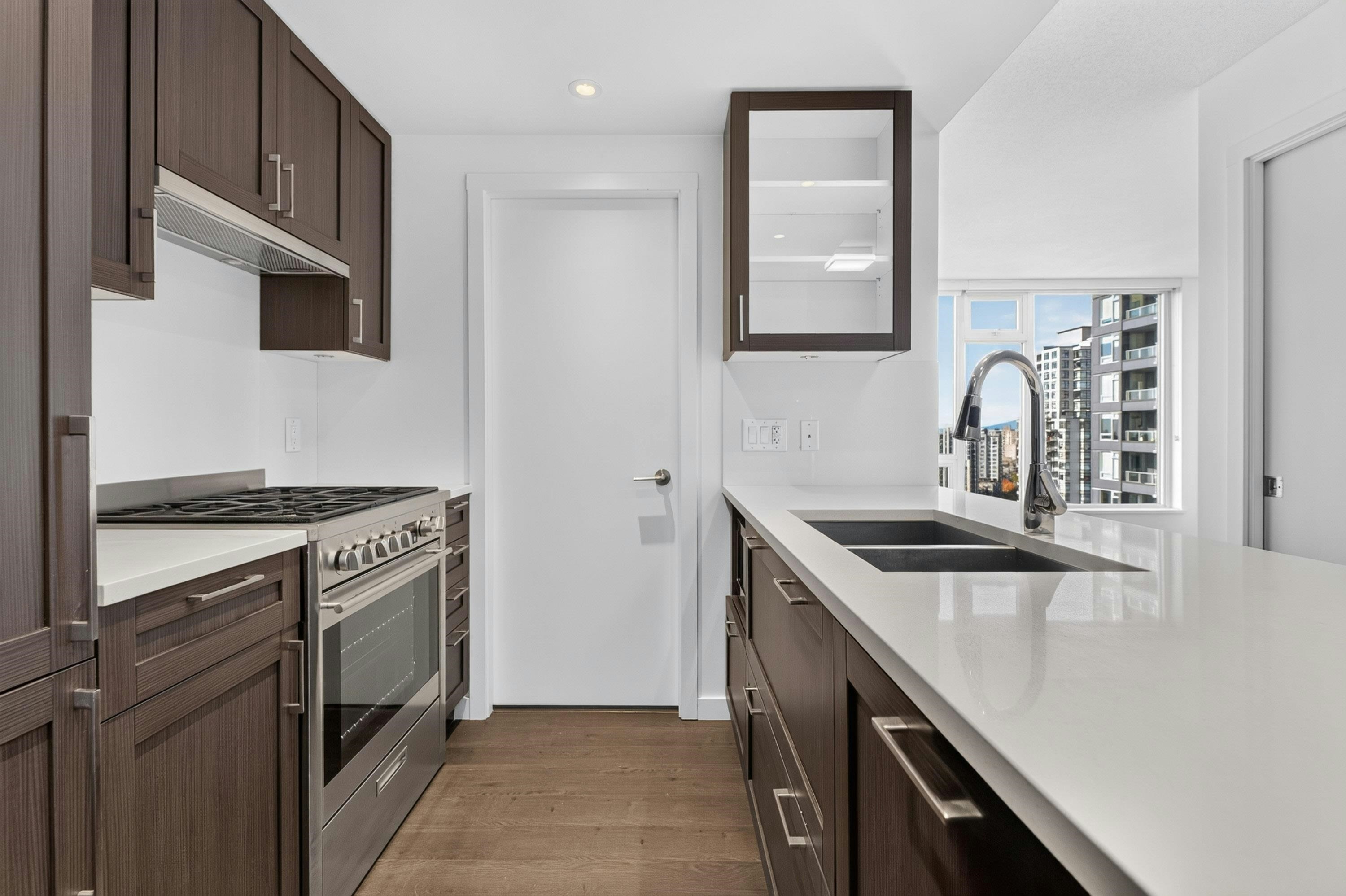 1702-5515 Boundary Road, Vancouver, BC, V5R 0E3 - 9