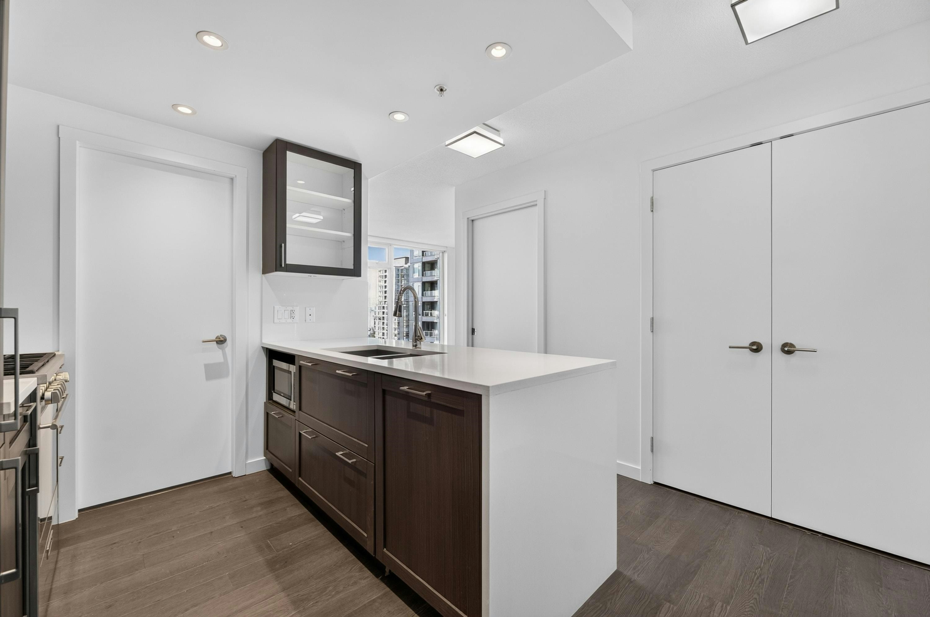 1702-5515 Boundary Road, Vancouver, BC, V5R 0E3 - 8