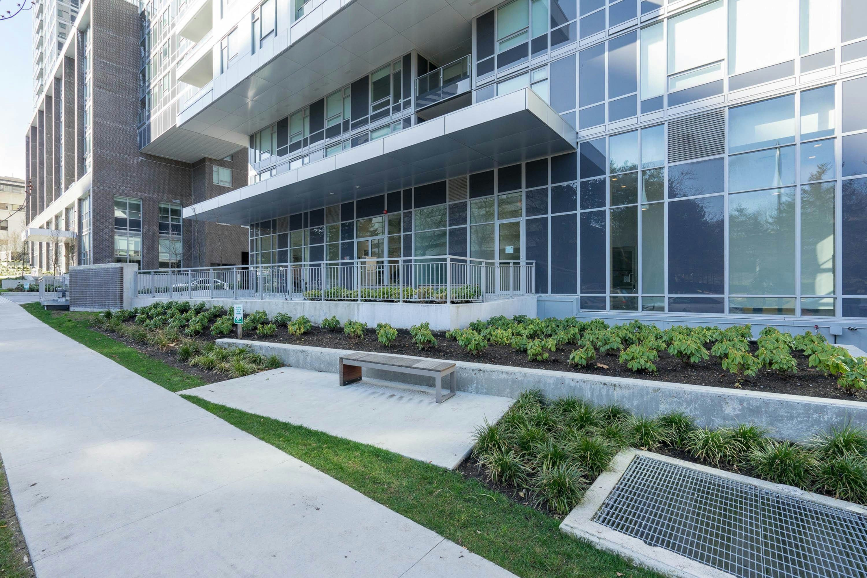 1702-5515 Boundary Road - 2