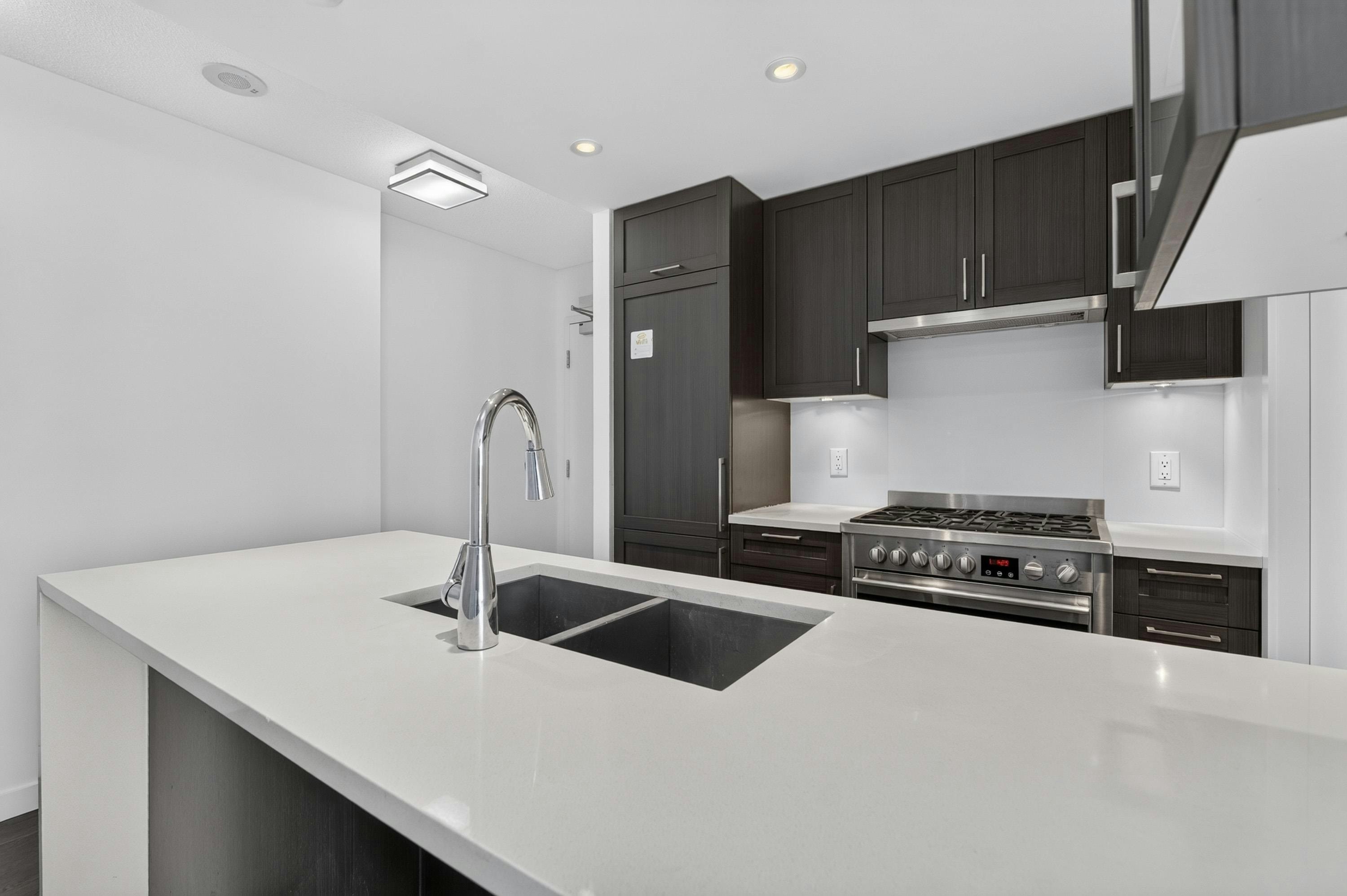 1702-5515 Boundary Road, Vancouver, BC, V5R 0E3 - 7